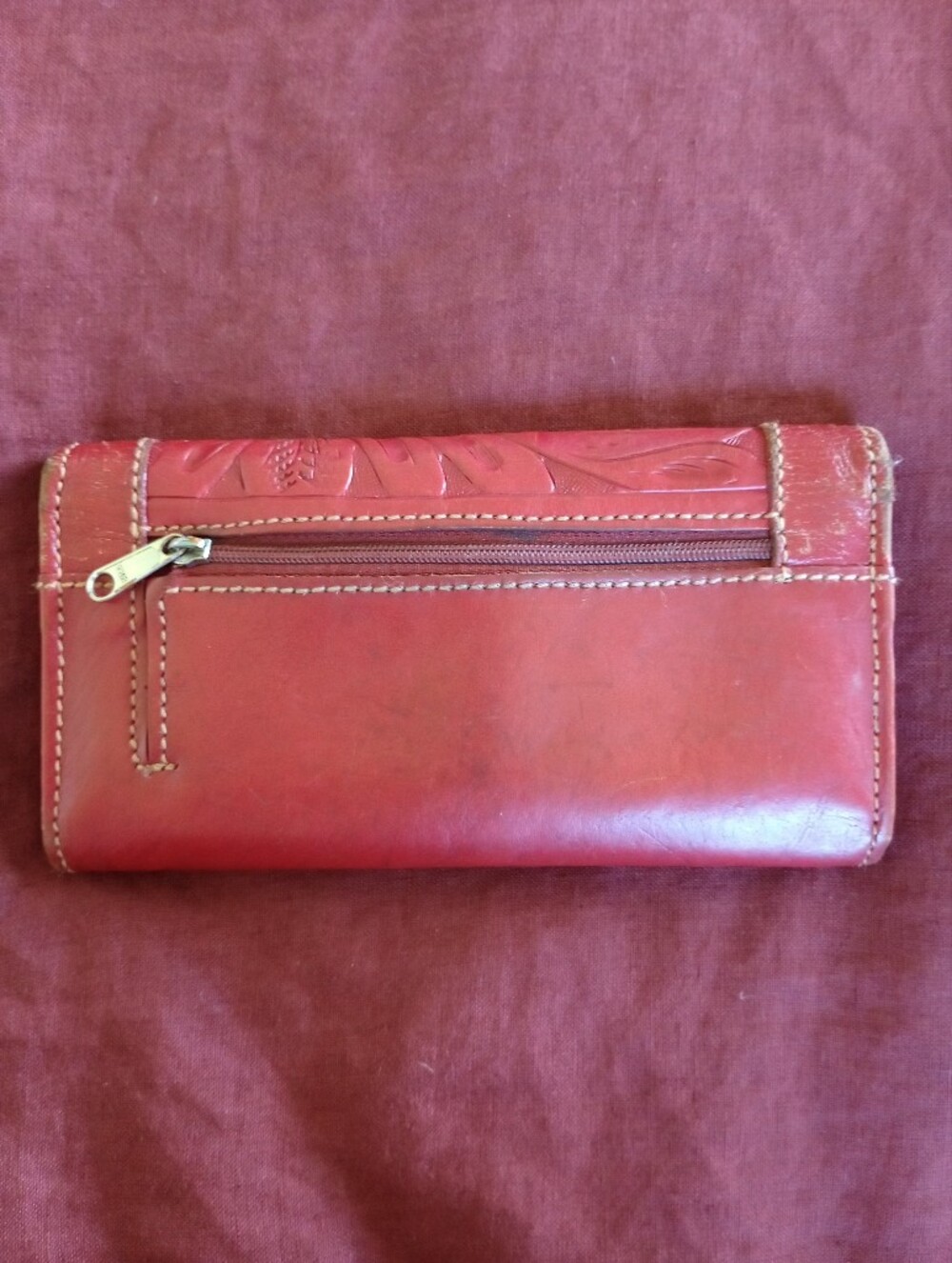 American West Red Leather Hand Tooled Wallet - Picture 3 of 10